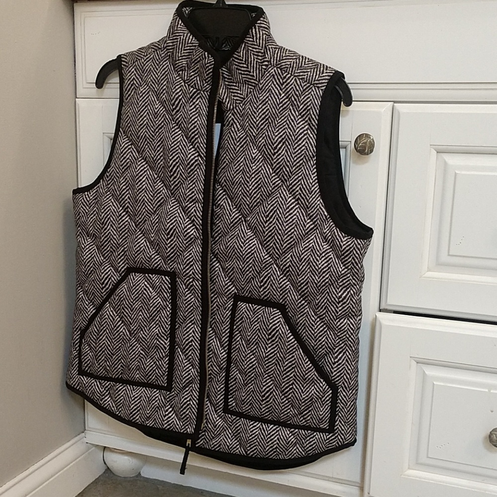 J Crew black & white vest